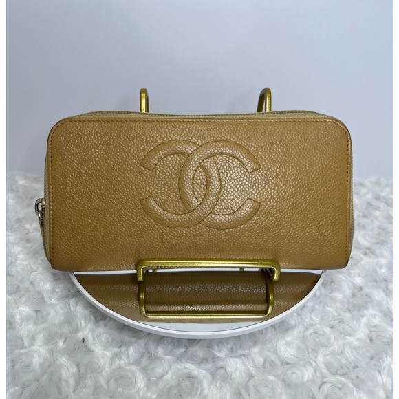 Chanel CC Caviar Leather Zip Around Wallet - Picture 1 of 13